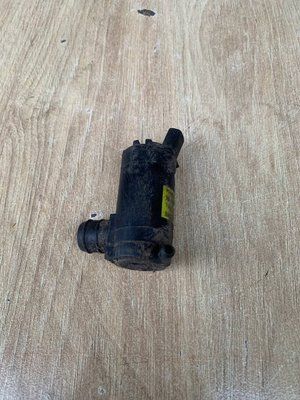 Насос омывателя Nissan Almera Classic B10RS 2006-2012 г., 1.6 бензин, 2892095F0A, б.у. 2892095F0A фото