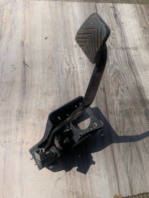 Педаль тормоза Hyundai i30 2007-2012, б.в. 328001H105 328001H105 фото