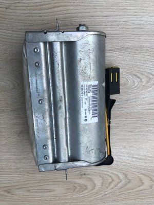 Подушка безопасности пасажира Skoda Superb 1.8 бензин 2007 г, б.у. 3B0 880 204 H 3B0 880 204 H фото