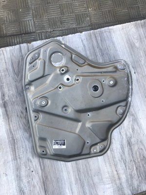 Стеклоподьемник задний левый Skoda Octavia A5, б.у. 1Z0839655C 1Z0839655C фото