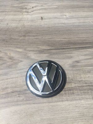 Задній значок Volkswagen Passat B5, б.в. 009876 фото