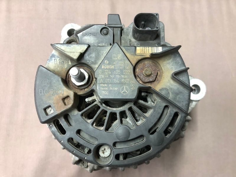Генератор 0131548502 Mercedes W251, R-class, б.у 0131548502 фото