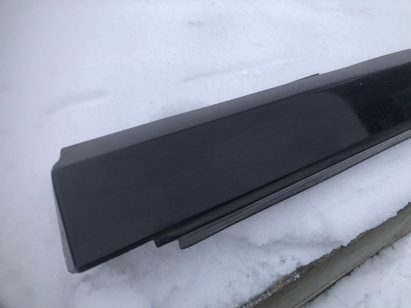 Порог пластиковый левый Mercedes w221, S-класс 2216900340 фото
