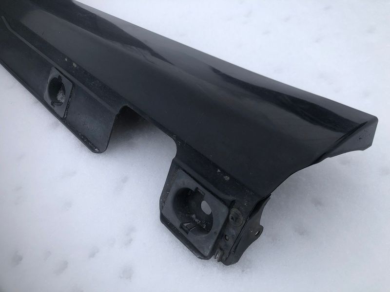 Порог пластиковый левый Mercedes w221, S-класс 2216900340 фото
