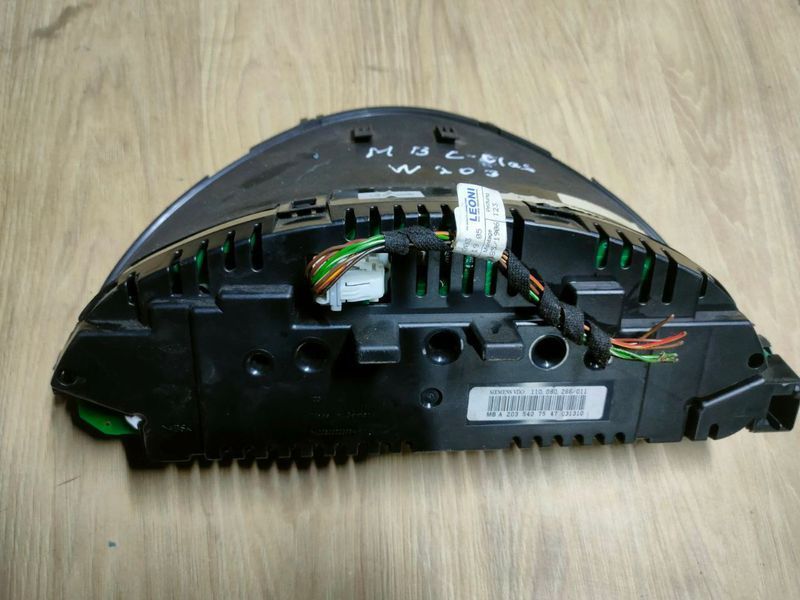 Приборна панель Mercedes W203, C-class, 2035407547, б.у. 2035407547 фото