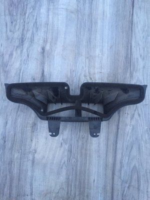 Кронштейн повітропровода 5JB819605 Skoda Fabia 3, б.в. 5JB819605 фото