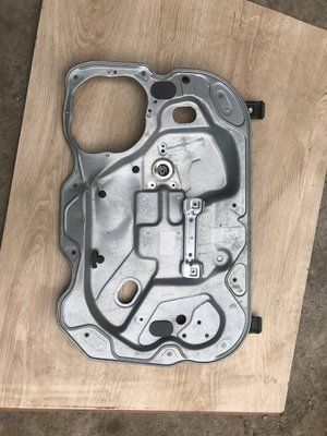 Механізм переднього правого склопідйомника Ford Focus 2008-2010 р., хетчбек, б. в. 4M51A045H16A 4M51A045H16A фото
