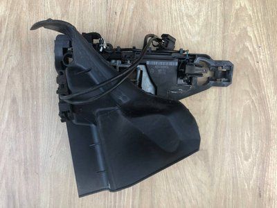 Кронштейн ручки передней левой двери Mercedes W251 R-class, б.у. 2517600934 фото