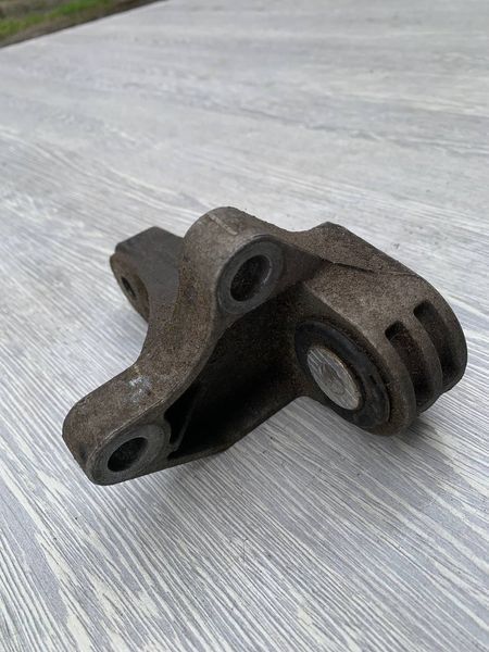 Кронштейн АКПП задний нижний Ford Focus MK3, 2011-2018 г., USA, BV6Z6E042A , б.у. BV6Z6E042A фото