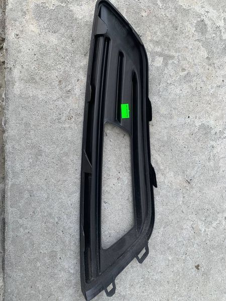 Решітка переднього бампера ліва Ford Focus MK3, 2014-2018 р., USA, 32C2275R. 32C2275R фото