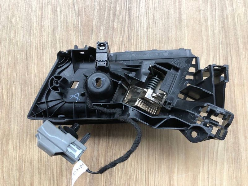 Ручка дверей салону передня ліва CPLA22601AE Range Rover Vogue L405, б.в. CPLA22601AE фото