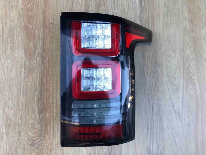 Фонарь задний правый CK5213404AE Range Rover Vogue, кузов L405, б.у. CK5213404AE фото