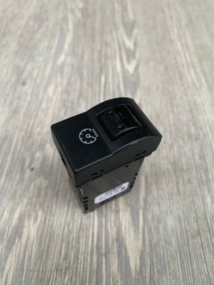 Кнопка подсветки панели приборов Mazda 3 BK, 2003-2009 г., хэтчбек , BP4K666R0, б.у. BP4K666R0 фото