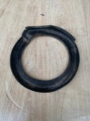 Прокладка передней пружины Chevrolet Epica 2006-2012 г, б.у. 96328541 96328541 фото