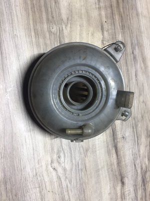Розширювальний бачок 5Q0121407A Skoda А7, б.в. 5Q0121407A фото