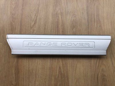 Накладка на поріг салону ліва LR035837, CPLA13201AD Range Rover Vogue L405, б.в. LR035837, CPLA13201AD фото