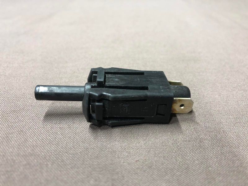 Датчик закрывания дверей 0015458714 Mercedes W251 R-class б.у. 0015458714 фото