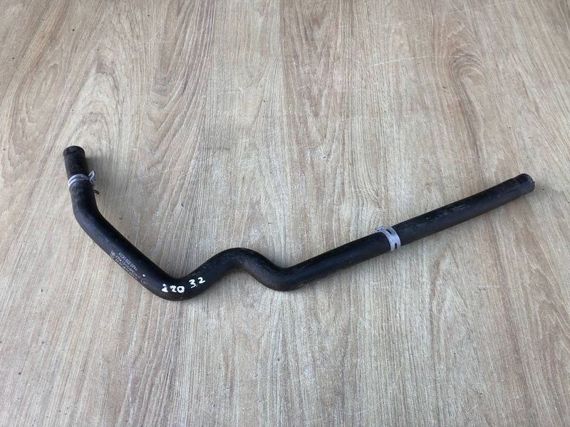 Трубка системи охолодження Mercedes W220 S-class, б.в 2208320794 2208320794 фото