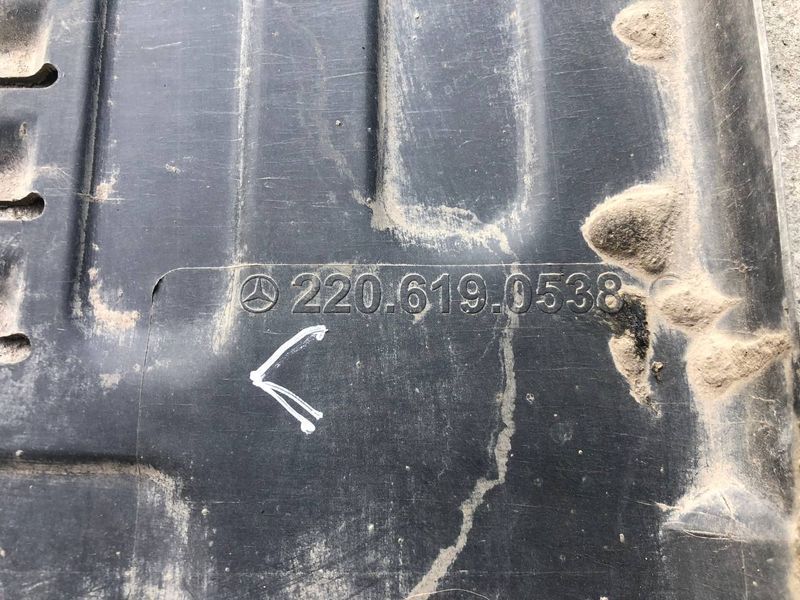 Захист дна кузова, лівий Mercedes W220, Б.в 2206190538 2206190538 фото