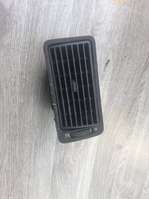 Дефлектор обдування салону Volkswagen Golf 4, 1J1 819 730, б.в. 1J1 819 730 фото