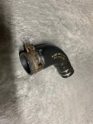 Патрубки системи охолодження Volkswagen Passat B6, 2005 р., 06F121057C, б.в. 06F121057C фото