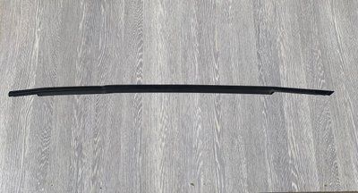 Молдинг левого переднего стекла двери Skoda Fabia 2, 2007 г., 5J0837477, б.у. 5J0837477 фото