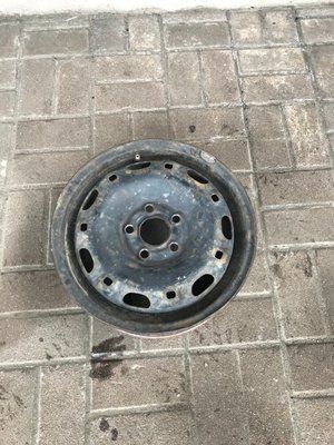 Металлический колесный диск Skoda Fabia 5X100 R14, б. у.  768г6786 фото