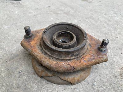 Опора заднего амортизатора Subaru Impreza 3, 2007-2011 г., б.у. 032352263 фото