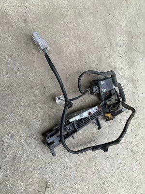 Кронштейн ручки передніх лівих дверей з актуатором Toyota Avalon GSX30 2007 р., 69202AC010, б.в. 69202AC010 фото