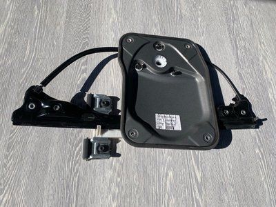 Стеклоподъемник электро передний левый Skoda Fabia 2, 2007 г., 5J1837401, б.у. 5J1837401 фото