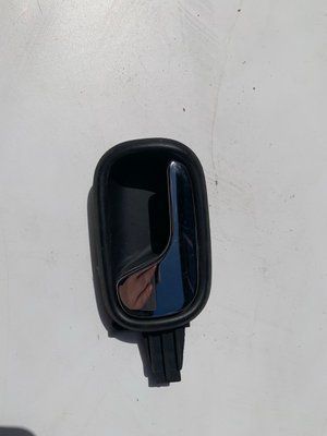 Ручка внутрішня задніх лівих дверей Audi A4 B5, 2000 р., 8D0839019, б.в. 8D0839019 фото