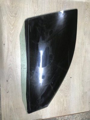 Скло передніх правих дверей Volkswagen Golf IV, 1J3845202G, б.в. 1J3845202G фото