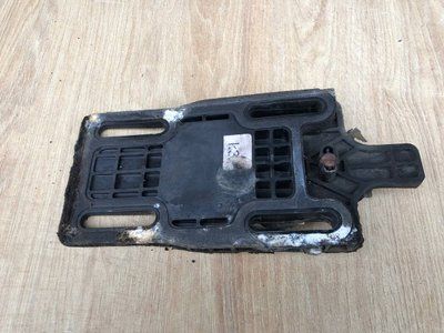 Кронштейн Mercedes W220 S-class, б.в 2206100226 2206100226 фото