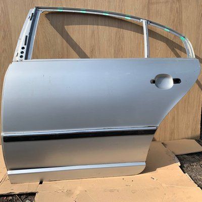 Дверь задняя левая Skoda Superb 1 sedan, б.у. 000988766 фото