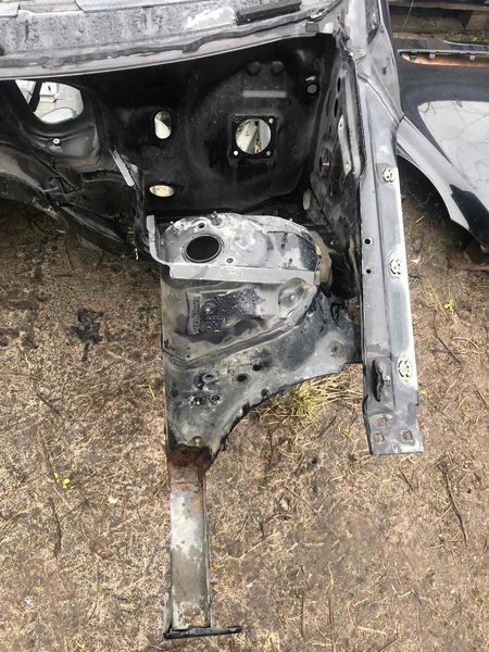Четверть передняя левая Mercedes W251, R-class, б.у. 4567788900 фото