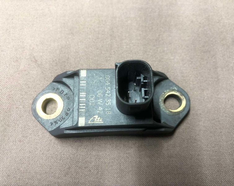 Датчик вертикального прискорення 0045423518 Mercedes W251 R-class б.в. 0045423518 фото