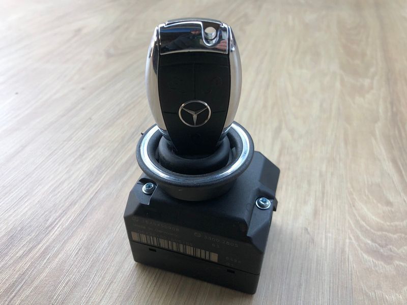 Замок запалювання з ключем 1645450908 Mercedes W251, R-class, б.в. 1645450908 фото