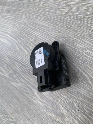 Актуатор, моторчик привода печки Ford Focus MK3, 2011-2018 г., USA, AV6N19E616AA, б.у. AV6N19E616AA фото