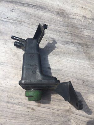 Бачок гур Volkswagen Passat B5+, б.в. 3B0 422 371 фото