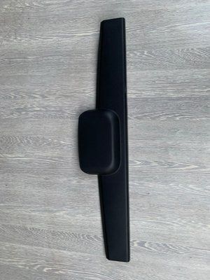 Накладка крышки багажника верхняя Mazda 3 BK, хэтчбек, 2003-2009 г., BP4L68930, б.у. BP4L68930 фото