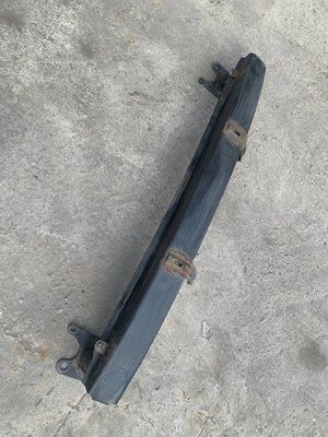 Усилитель переднего бампера Skoda Fabia 2, 5J0807581, б.у. 5J0807581 фото