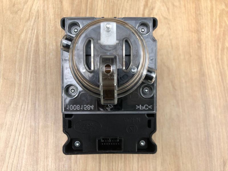 Блок управления подвеской LR070867, LR067059, FPLA14B596RB Range Rover Vogue L405, б.у. LR070867, LR067059, FPLA14B596RB фото