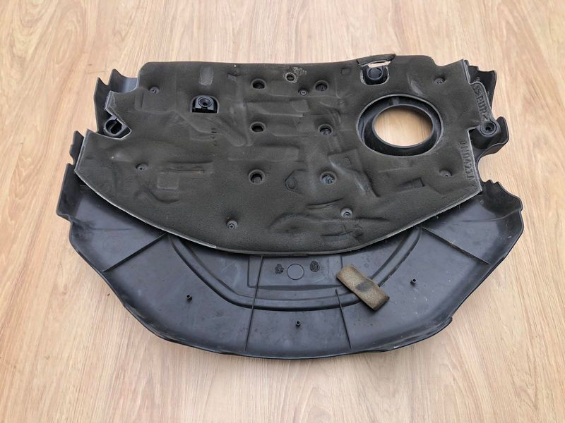 Декоративна накладка двигуна CPLA6A949DD, FPLA6A949DB Range Rover Vogue L405, б.в. CPLA6A949DD, FPLA6A949DB фото
