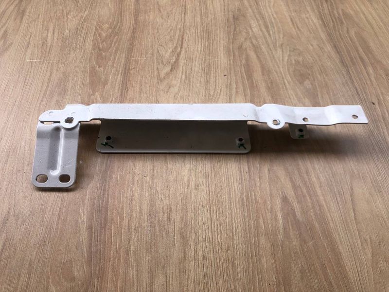 Потолочный крепеж задний правый LR053644, CK5252136BC Range Rover Vogue L405 б.у. LR053644, CK5252136BC фото