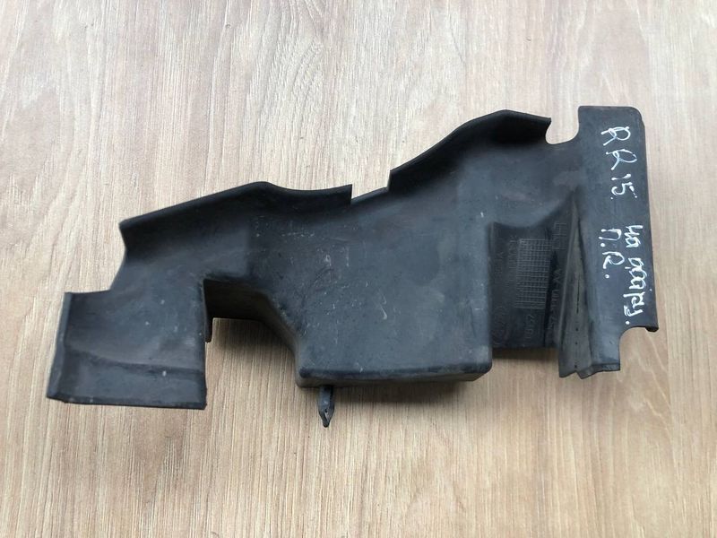 Вентиляційний дефлектор правий LR033399, CK528310AA Range Rover Vogue L405 б.в. LR033399, CK528310AA фото