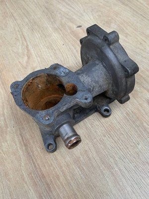 Корпус помпи Chevrolet Epica 2006-2012 р.,2.0 бензин, б.в 96307717 96307717 фото