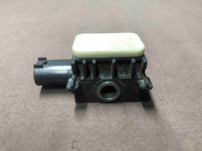 Датчик удара передний 0038202926 Mercedes W251 R-class б.у. 0038202926 фото
