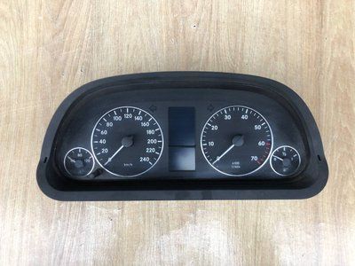 Панель приборов Mercedes W169 A-class, б.у 1031098101  1031098101 фото