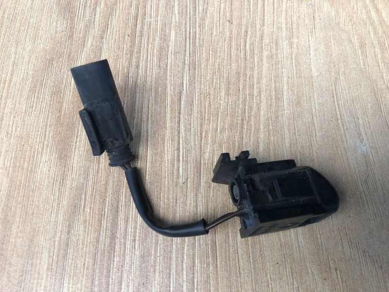 Форсунка омывателя лобового стекла Mercedes C-class w203, б.у 2308600347  2308600347 фото