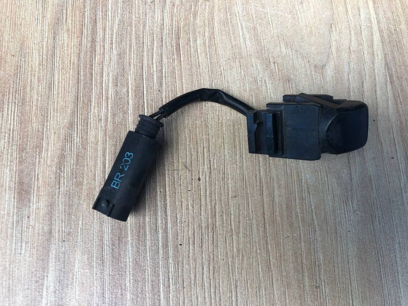 Форсунка омывателя лобового стекла Mercedes C-class w203, б.у 2308600347  2308600347 фото
